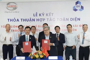 SAMCO và Đại học Bách Khoa TPHCM thực hiện ký kết thỏa thuận tại buổi lễ