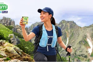 Ăn uống cân bằng, vận động phù hợp và nghỉ ngơi điều độ là những lựa chọn gần gũi để người trưởng thành chủ động xây dựng lối sống tích cực mỗi ngày