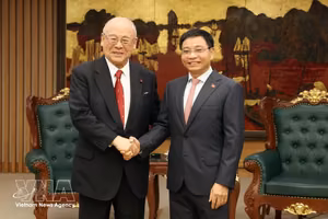 越南政府副总理阮文胜会见日越友好议员联盟特别顾问武部勤。图自越通社