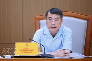 越南政府总理黎明兴主持召开会议。图自越通社