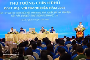 党中央政治局委员、政府总理黎明兴在对话会上发表讲话。图自越通社