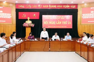 Nâng cao nhận thức của cán bộ, đảng viên về sắp xếp, tinh gọn tổ chức bộ máy gắn với tinh giản biên chế