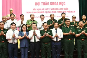 Xây dựng và bảo vệ Tổ quốc phù hợp với từng giai đoạn phát triển