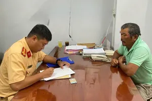 Để bò đi lạc vào đường hầm sông Sài Gòn, chủ bị xử phạt