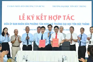 Trường học đồng hành cùng địa phương đẩy mạnh chuyển đổi số