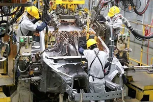 Thủ tướng: Phấn đấu đạt tăng trưởng ít nhất 6,7% năm 2018  ​