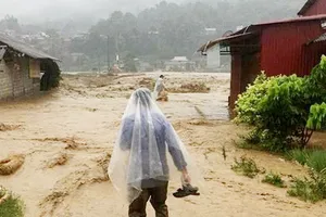 Bản làng Tú Lệ (Văn Chấn - Yên Bái) ngập trong nước lũ ngày 20-7