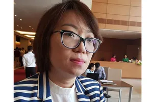 ĐB Phạm Thị Minh Hiền: Mong Bộ trưởng trực diện vấn đề, giáo dục rất cần sự chuẩn mực