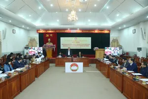 Hội nghị chiều 23-12