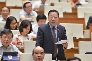 ''Nếu tách luật, đề nghị Bộ Công an giao lực lượng cảnh sát giao thông cho Bộ GTVT quản lý''