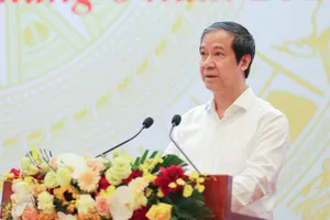 Nhiều nơi thiếu giáo viên, có hiện tượng giáo viên nghỉ việc do lương thấp