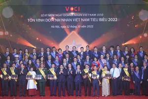 Thủ tướng: Tạo điều kiện thuận lợi cho doanh nghiệp, doanh nhân thuộc mọi thành phần kinh tế