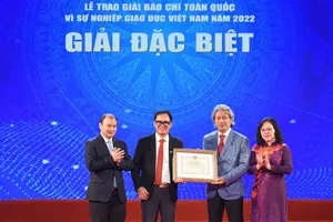  Tác phẩm “Học sinh miền Nam - Một thời để nhớ” đoạt giải đặc biệt giải báo chí về giáo dục  ​