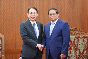 Thủ tướng Phạm Minh Chính tiếp Chủ tịch Ngân hàng Phát triển châu Á (ADB) Masatsugu Asakawa, chiều 13-3. Ảnh: VIẾT CHUNG