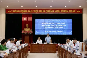 Bộ GD-ĐT tổ chức phiên họp toàn thể ban soạn thảo, tổ biên tập dự án Luật Nhà giáo.