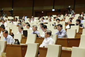 Các đại biểu dự phiên thảo luận chiều 30-5. Ảnh: QUANG PHÚC