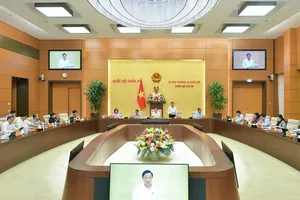 Toàn cảnh phiên họp chiều 22-8