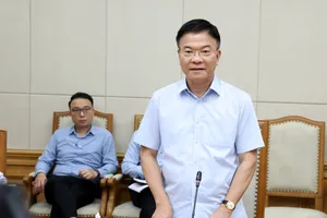 Phó Thủ tướng Lê Thành Long phát biểu tại cuộc làm việc 