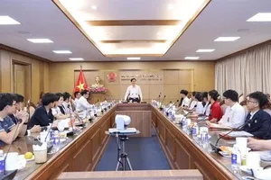 Bộ GD-ĐT gặp mặt đoàn cán bộ, học sinh tham gia Hội thi Khoa học kỹ thuật quốc tế (ISEF) năm 2025