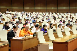 Các đại biểu dự họp Quốc hội, sáng 12-5. Ảnh: QUANG PHÚC