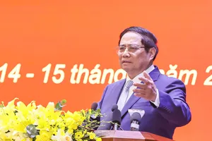 Thủ tướng yêu cầu từ nay đến cuối năm phải cơ bản tháo gỡ các vướng mắc thể chế. Ảnh: VIẾT CHUNG