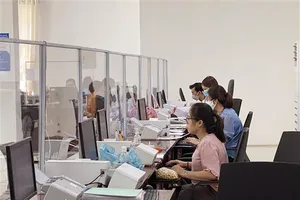 Chính phủ bỏ một số hình thức kỷ luật đối với cán bộ, công chức