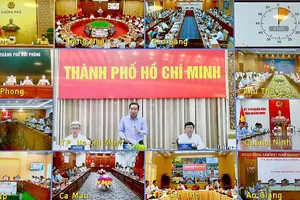 Chủ tịch UBND TPHCM: Cuối năm 2025, TPHCM sẽ giải quyết thủ tục hành chính phi địa giới hành chính