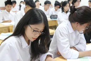 Thí sinh có thể tham khảo bảng bách phân vị tổng điểm một số tổ hợp phổ biến