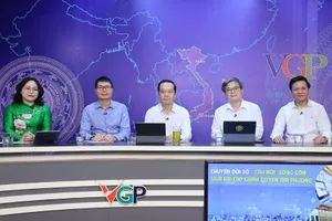 Các khách mời tham dự Tọa đàm