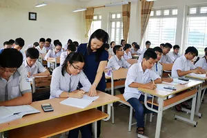 Sử dụng nguyên sách giáo khoa đã được lựa chọn để dạy học trong năm học 2025 - 2026