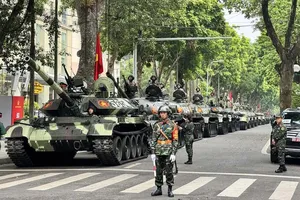 Không khí rộn ràng khắp Thủ đô trước giờ tổng hợp luyện đầu tiên