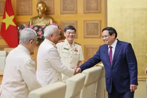 Thủ tướng Phạm Minh Chính gặp mặt, tri ân Ban Liên lạc công an chi viện chiến trường miền Nam. Ảnh: VIẾT CHUNG