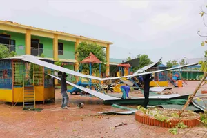 Trường học ở tỉnh Nghệ An khắc phục thiệt hại sau bão số 5