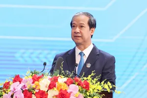 Bộ trưởng Bộ GD-ĐT Nguyễn Kim Sơn đọc diễn văn. Ảnh: QUANG PHÚC