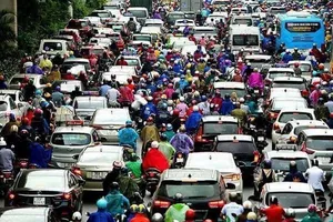 Chính phủ yêu cầu Hà Nội và TPHCM cần công bố sớm lộ trình chuyển đổi sang phương tiện giao thông xanh