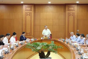 Tổng Bí thư Tô Lâm chủ trì cuộc làm việc với Ban Thường vụ Đảng ủy Chính phủ về đánh giá việc triển khai Nghị quyết số 19-NQ/TW của Trung ương và Nghị quyết số 06-NQ/TW của Bộ Chính trị. Ảnh: TTXVN