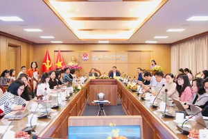 Quang cảnh buổi họp báo