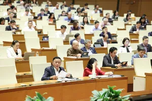 Các đại biểu dự họp Quốc hội ngày 3-12. Ảnh: QUANG PHÚC