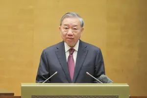 Tổng Bí thư, Chủ tịch nước Tô Lâm phát biểu chỉ đạo hội nghị, sáng 13-4. Ảnh: VIẾT CHUNG