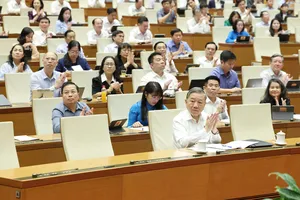 Tổng Bí thư, Chủ tịch nước Tô Lâm và các đại biểu Quốc hội dự phiên họp chiều 23-4. Ảnh: QUANG PHÚC