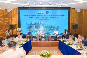 Tọa đàm “TPHCM: Sức bật từ công nghiệp - năng lượng - dịch vụ kỹ thuật cao”