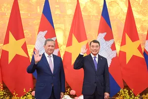 Thủ tướng Lê Minh Hưng và Thủ tướng Hun Manet. Ảnh: ĐỖ TRUNG