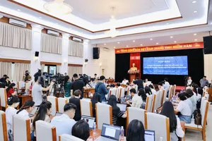 Toàn cảnh họp báo