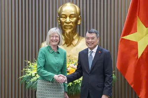 Thủ tướng Lê Minh Hưng tiếp Đại sứ Australia tại Việt Nam Gillian Bird, chiều 29-6. Ảnh: VIẾT CHUNG