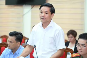 Ông Hoàng Minh Cảnh, Phó Giám đốc Sở GD-ĐT tỉnh Tuyên Quang, cho biết, Sở GD-ĐT tỉnh đề xuất cho thí sinh trường chuyên thi lại môn Toán. Ảnh: ĐỖ TRUNG