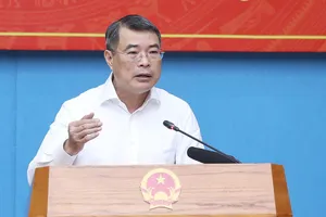Thủ tướng Lê Minh Hưng phát biểu tại cuộc làm việc với Ban Thường vụ Tỉnh ủy Phú Thọ, chiều 14-7. Ảnh: VIẾT CHUNG