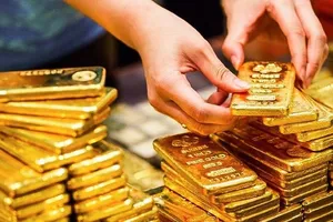 Mua bán vàng trong ngày từ 5 triệu đồng phải thanh toán không dùng tiền mặt