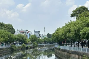 Kênh Nhiêu Lộc -Thị Nghè, thuộc quận Tân Bình, TPHCM. Ảnh: Thanh Hiền