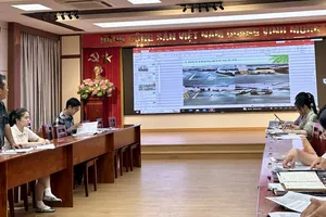 Tổ công tác 1645 tại buổi họp gỡ vướng cấp sổ hồng cho người mua nhà tại các dự án phát triển nhà ở thương mại trên địa bàn TPHCM. Ảnh: THANH HIỀN