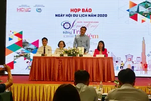 Doanh nghiệp giảm giá tour lên tới 70% 